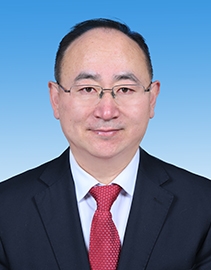 韩　辉