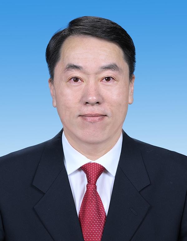 何　辉
